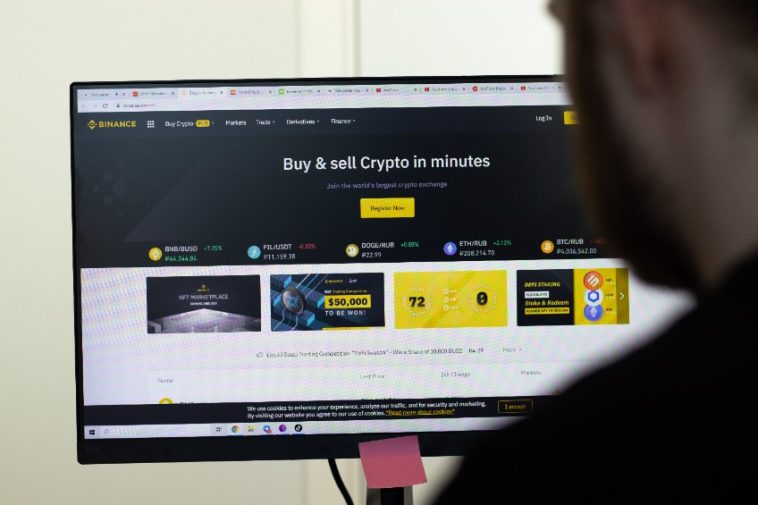 crypto-exchange-binance-expands-its-holiday-themed-gift-cards